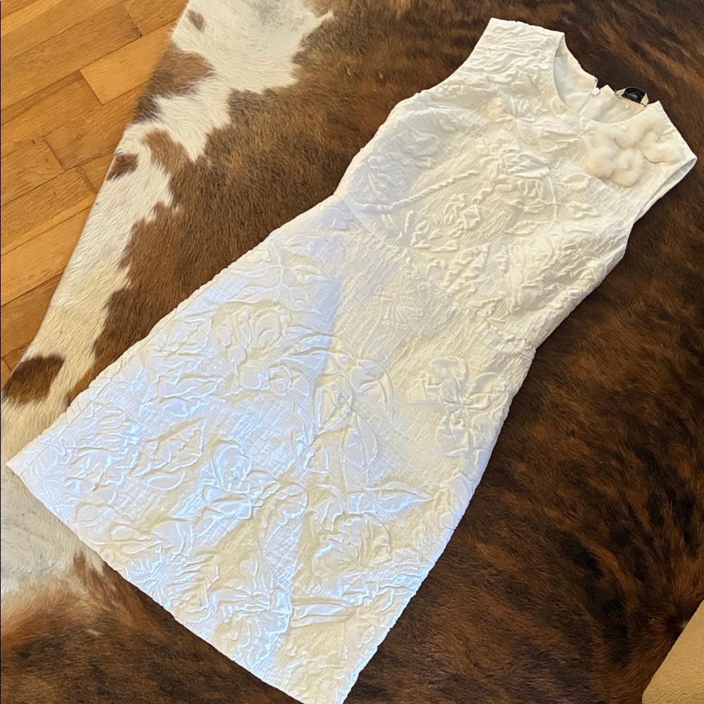 Fendi Ivory Textured Floral Sleeveless Mini Dress